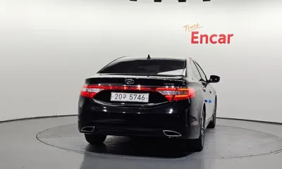 Hyundai Grandeur 2014, 164268 км, за 3150.85 USD