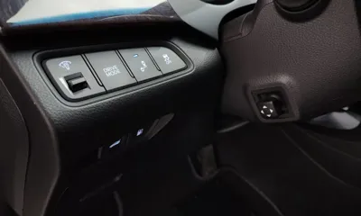 Hyundai Grandeur 2015, 125360 км, за 5665.17 USD - фото 28