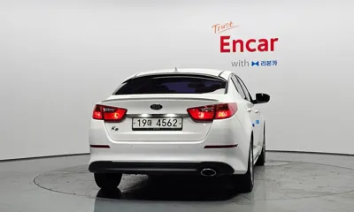 Kia K5 2015, 54954 км, за 5529.54 USD