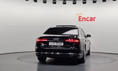 Audi A8 2015, 181193 км, за 10986.15 USD