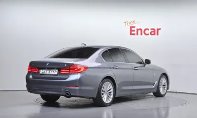 BMW 5-Series 2018, 144112 км, за 13465.58 USD