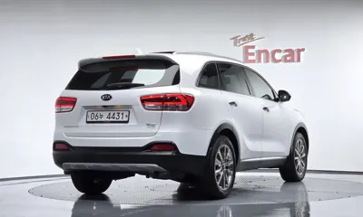 Kia Sorento 2017, 114275 км, за 10168.05 USD