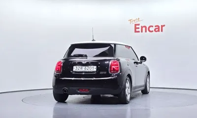 MINI Cooper 2019, 75842 км, за 8205.33 USD