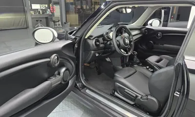 MINI Cooper 2019, 75842 км, за 8143.33 USD - фото 10
