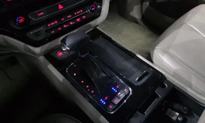 Kia Canival 2017, 80352 км, за 8338.77 USD - фото 9