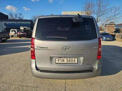 Hyundai Starex 2012, 182532 км, за 3642.38 USD