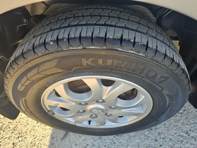 Hyundai Starex 2012, 182532 км, за 3642.38 USD