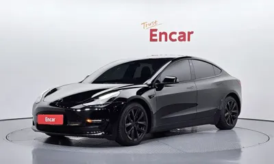 Tesla Model 3 · 2022 год