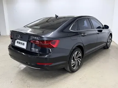 Volkswagen Sagitar 2022, 54000 км, за 14537.68 USD