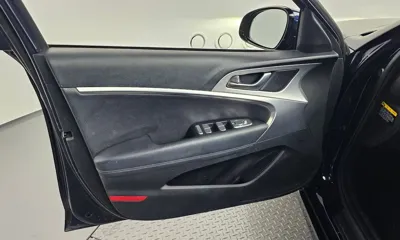 Genesis G70 2019, 131007 км, за 10576.42 USD - фото 24