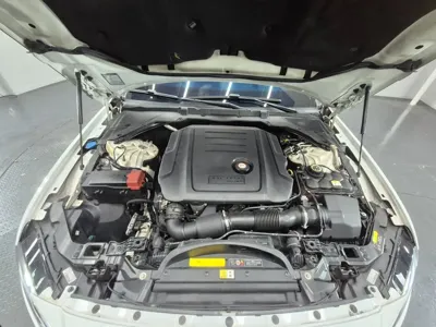 Jaguar XF 2018, 139671 км, за 5863.2 USD - фото 6