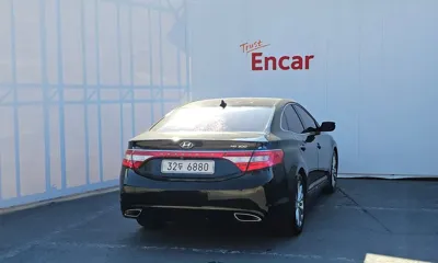 Hyundai Grandeur 2012, 160400 км, за 3222.84 USD