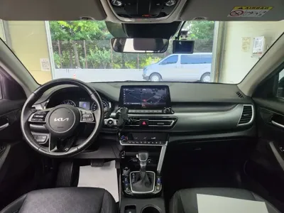 Kia Seltos 2022, 42670 км, за 12800.32 USD - фото 7