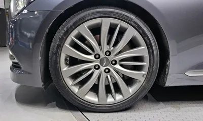 Hyundai Genesis 2016, 160500 км, за 6502.89 USD