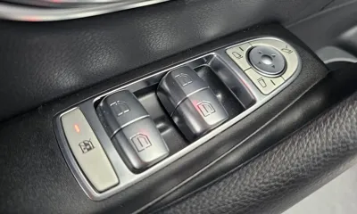 Mercedes-Benz E-Class 2021, 51056 км, за 25928.84 USD - фото 28