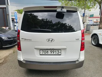 Hyundai Starex 2016, 62912 км, за 8458.68 USD