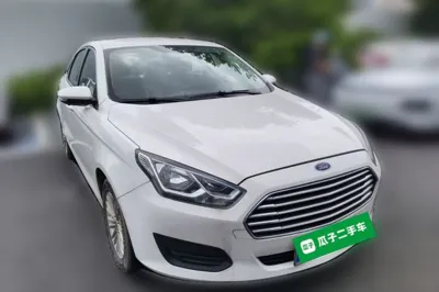 Ford Escort 2017, 68000 км, за 5838 USD