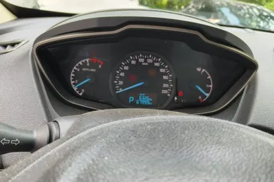 Ford Escort 2017, 68000 км, за 5838 USD - фото 10