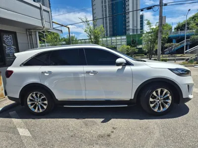 Kia Sorento 2018, 102018 км, за 11655.92 USD