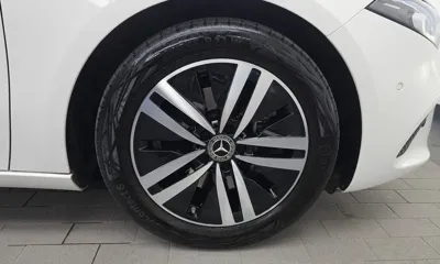 Mercedes-Benz A-Class 2021, 25993 км, за 16865.27 USD - фото 21