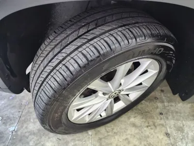 Volkswagen Tiguan 2015, 157992 км, за 5120.13 USD - фото 12