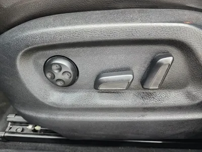 Volkswagen Tiguan 2015, 157992 км, за 5120.13 USD - фото 17