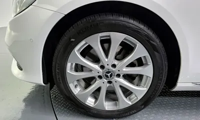 Mercedes-Benz E-Class 2019, 118563 км, за 14945.06 USD