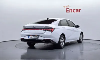 Hyundai Avante 2021, 83909 км, за 9849.29 USD