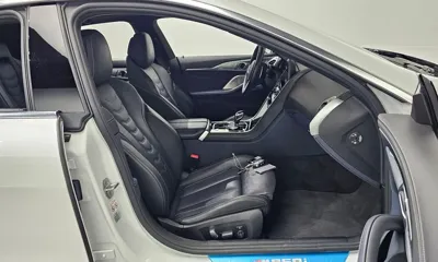 BMW 8-Series 2023, 53124 км, за 51767.9 USD - фото 26