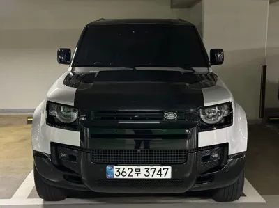 Land Rover Defender 2024, 31000 км, за 64876.79 USD