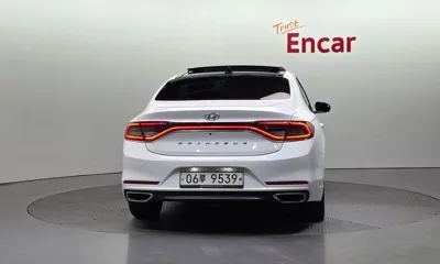 Hyundai Grandeur 2018, 153643 км, за 7619.55 USD