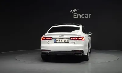 Audi A5 2021, 87656 км, за 17509.08 USD