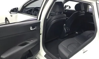 Kia K5 2018, 107126 км, за 6147.68 USD - фото 11