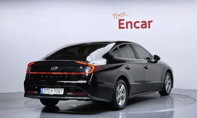 Hyundai Sonata 2021, 81633 км, за 8444.38 USD - фото 2