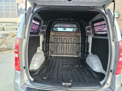 Hyundai Starex 2011, 186000 км, за 3369.67 USD - фото 17