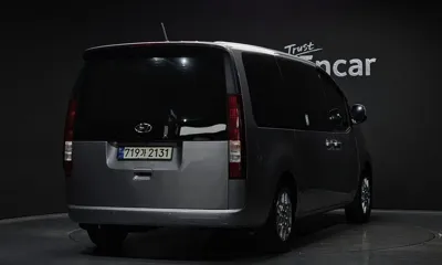 Hyundai Staria 2024, 59474 км, за 17148.79 USD