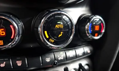 MINI Cooper 2016, 108284 км, за 3908.8 USD - фото 17