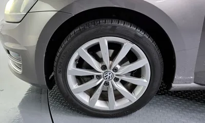 Volkswagen Golf 2014, 113430 км, за 6500.68 USD
