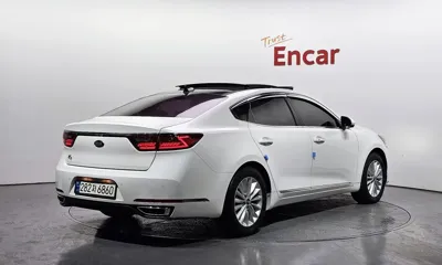 Kia K7 2017, 172815 км, за 6078.62 USD