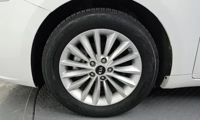 Kia K7 2017, 172815 км, за 6078.62 USD