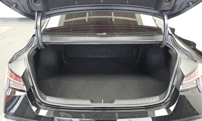 Hyundai Avante 2024, 33002 км, за 15536.63 USD - фото 20