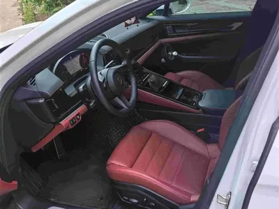 Porsche Panamera 2024, 13000 км, за 134694.95 USD - фото 11