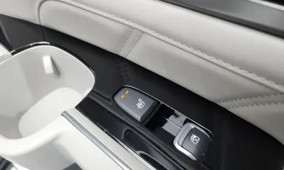 Kia Sorento 2023, 39142 км, за 22252.86 USD - фото 34