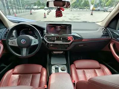 BMW iX3 2023, 91000 км, за 18967.69 USD - фото 9