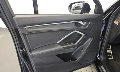 Audi Q3 2023, 48951 км, за 35097.99 USD - фото 24