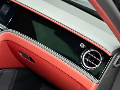 Bentley Flying Spur 2021, 39000 км, за 260147.99 USD - фото 20