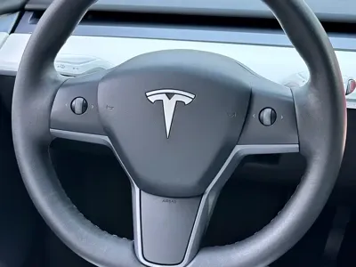 Tesla Model Y 2022, 53000 км, за 21986.31 USD