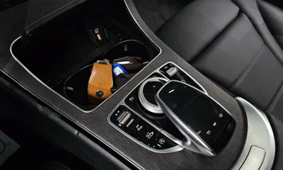 Mercedes-Benz C-Class 2020, 125130 км, за 11826.89 USD - фото 19