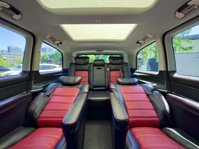 Mercedes-Benz V-Class 2020, 59000 км, за 28911.49 USD
