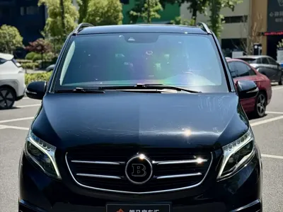 Mercedes-Benz V-Class 2020, 59000 км, за 28911.49 USD